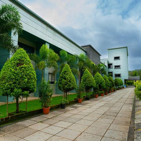 The Sanihara Hotel & Resort Vythiri Exterior foto