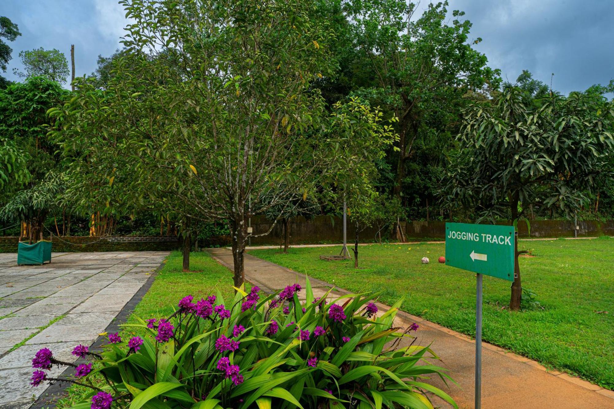 The Sanihara Hotel & Resort Vythiri Exterior foto