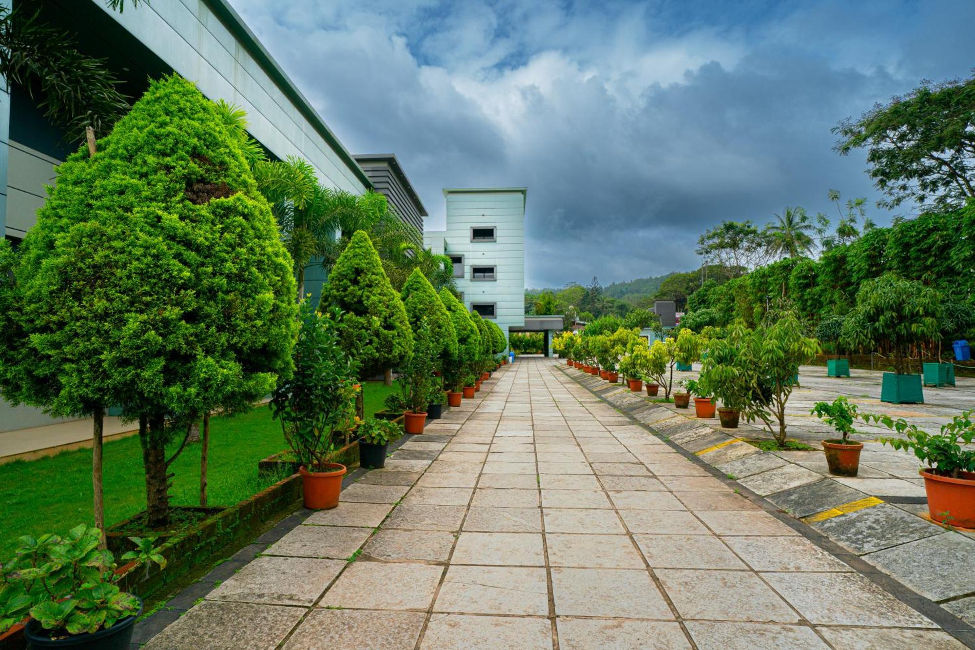 The Sanihara Hotel & Resort Vythiri Exterior foto