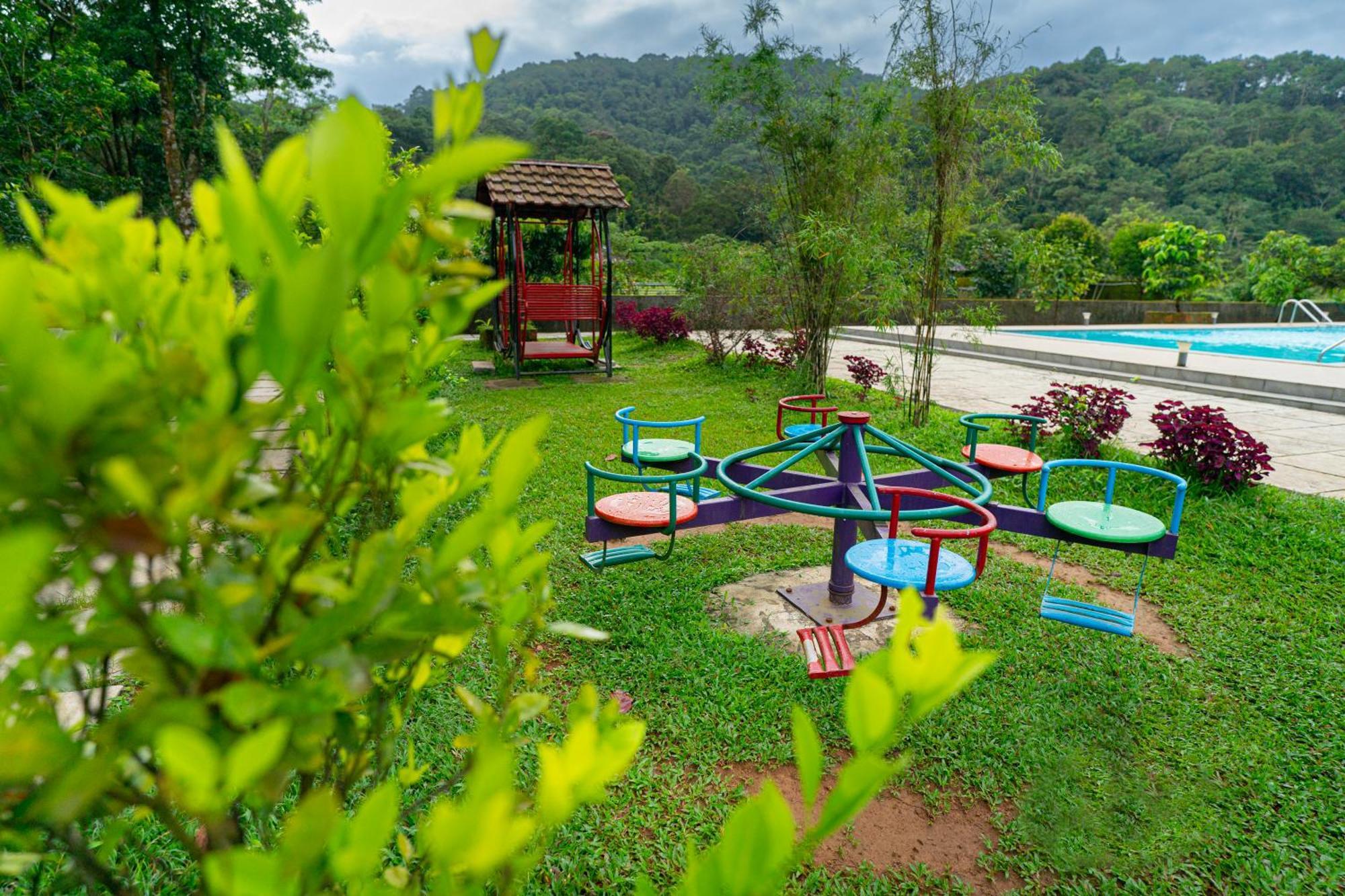 The Sanihara Hotel & Resort Vythiri Exterior foto